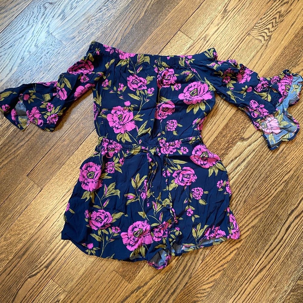 Off the shoulder floral romper